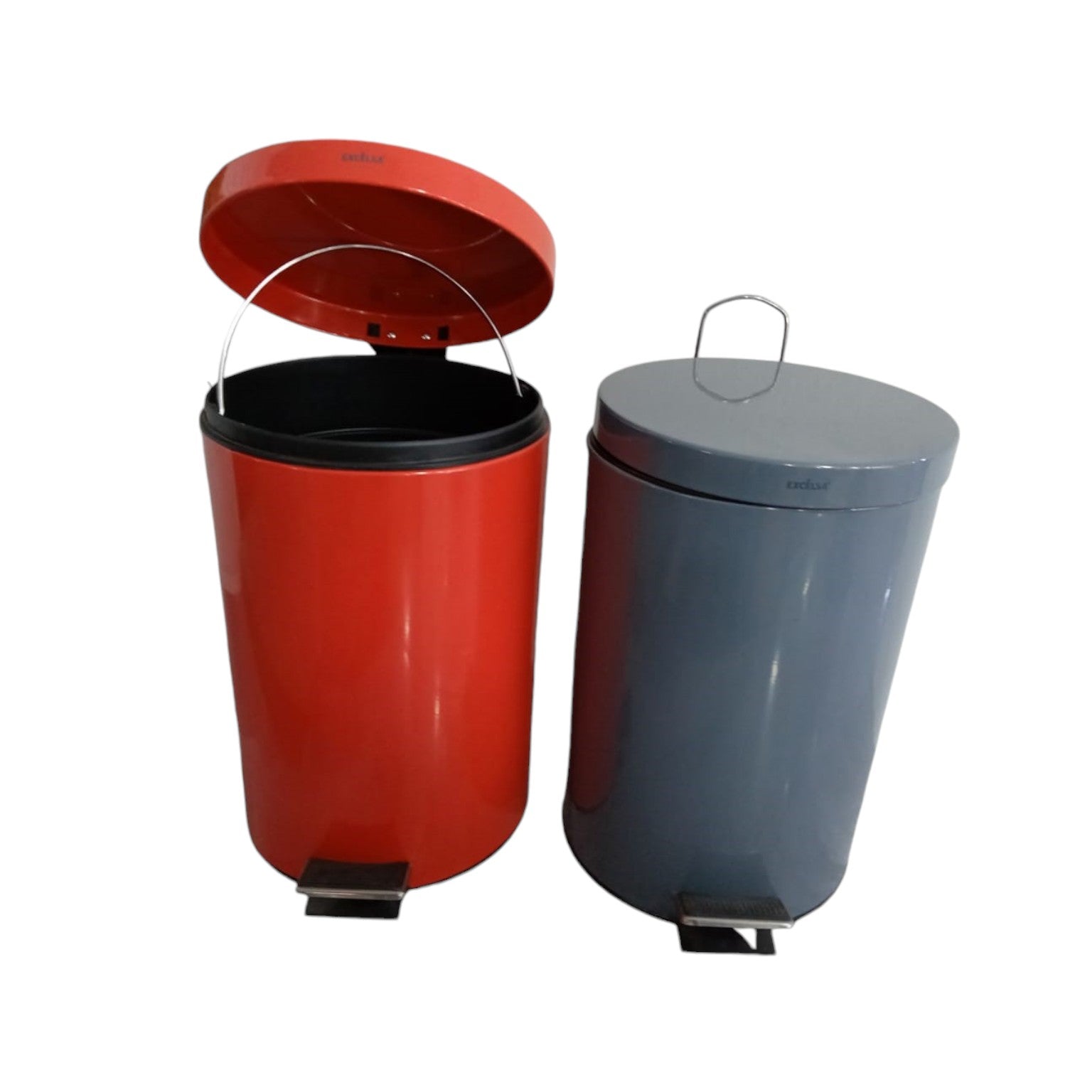 Stainless Dustbin With Pedal